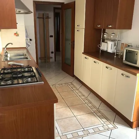 Biff House Apartament *