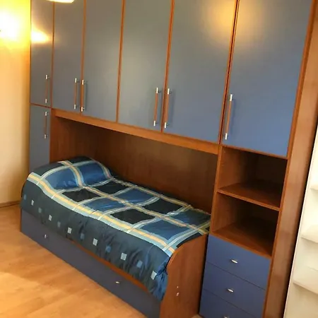 Biff House Apartament *